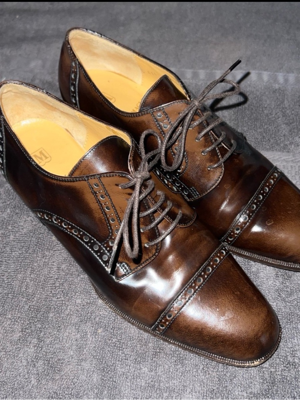 VNTG BRUNO MAGLI WOMEN’S BROWN LEATHER PERFORATED CAP TOE HEELED OXFORDS/SZ 5.5
